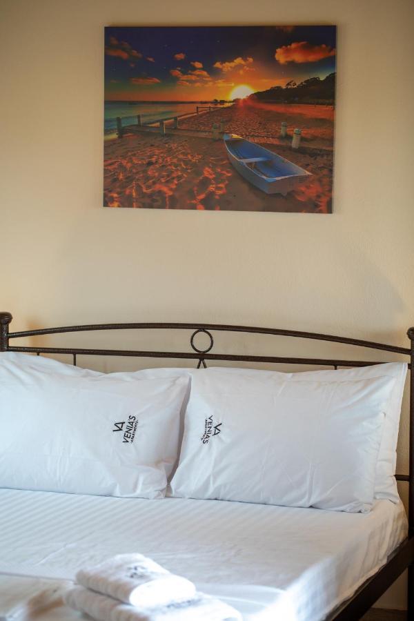 Venia'S Apartments สกาลา เอเรโซ ภายนอก รูปภาพ